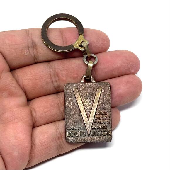 Louis Vuitton ‘Malletier’ Keychain - Picture 4 of 8